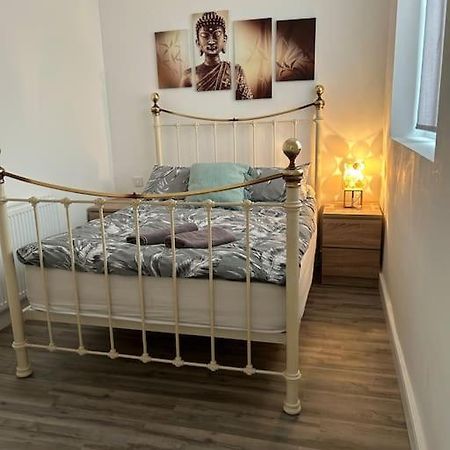 شقة Bali Bliss Garden Flat With Parking انفيلد المظهر الخارجي الصورة